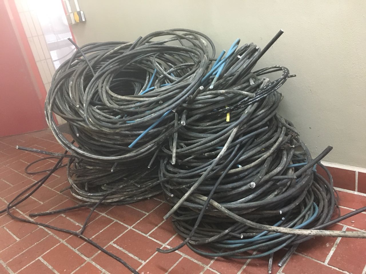 Schrotth-ndler-Bocholt-Ihr-zuverl-ssiger-Partner-f-r-Gabelstapler-Wohnwagen