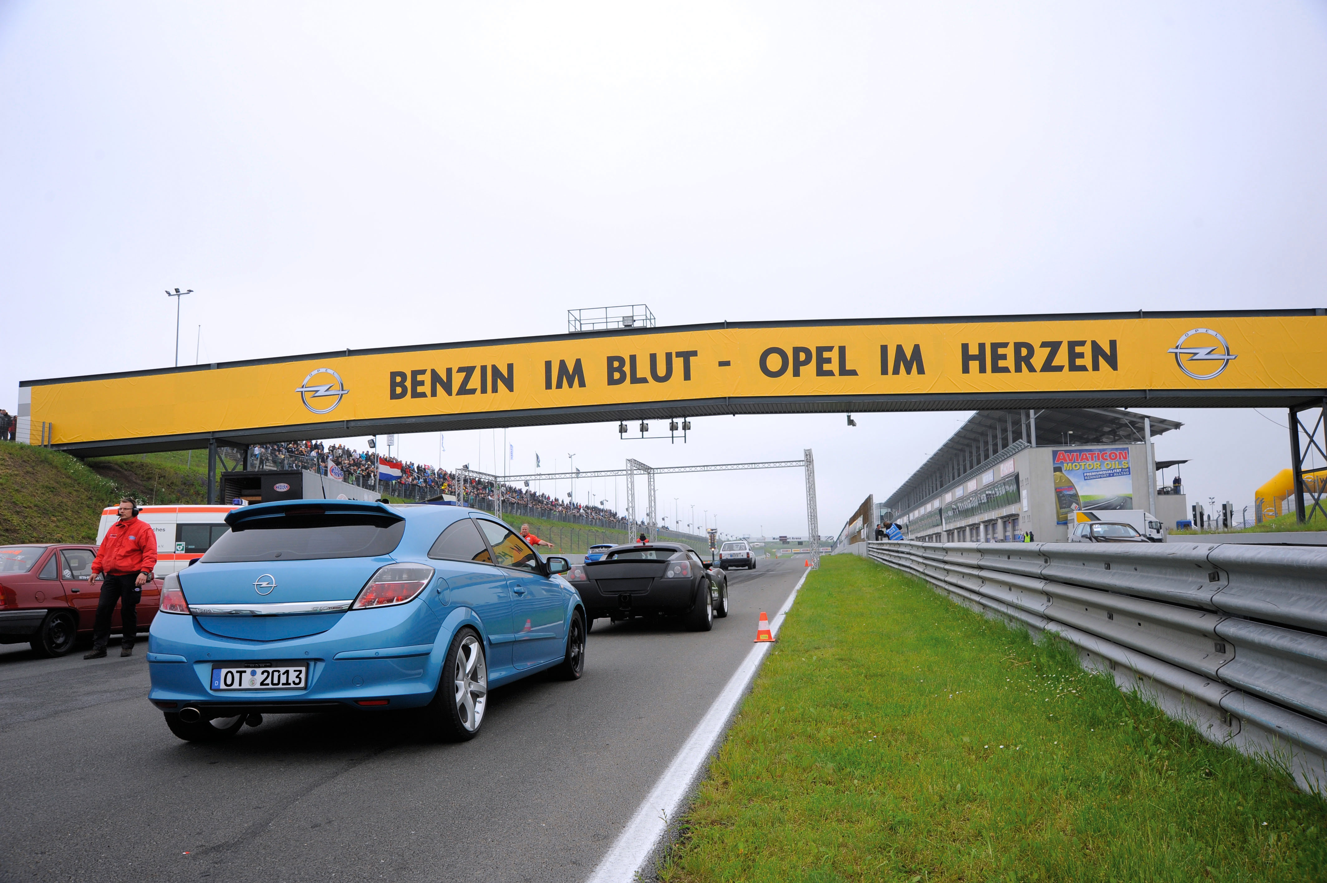 Opel O-Team Zafira Life: Premiere in Oschersleben