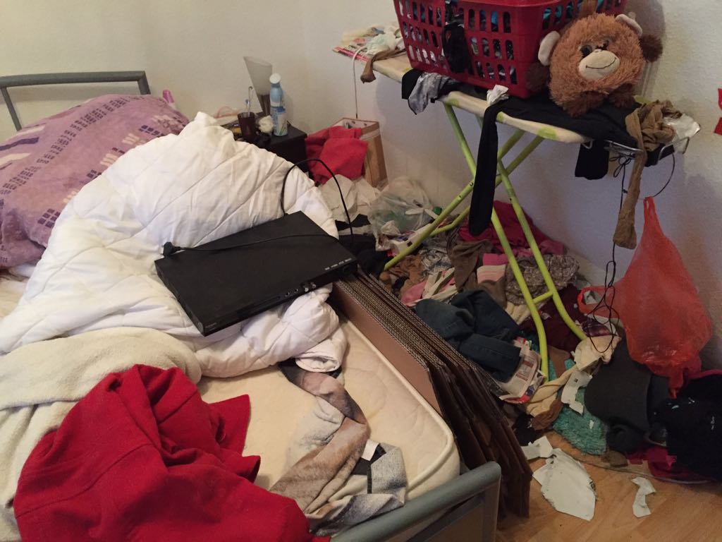 Fachgerechte-Altautoentsorgung-mit-Abholung-Professionelle-Autoverschrottung-in-Delbr-ck-zuverl-ssig-rechtssicher-und-umweltgerecht