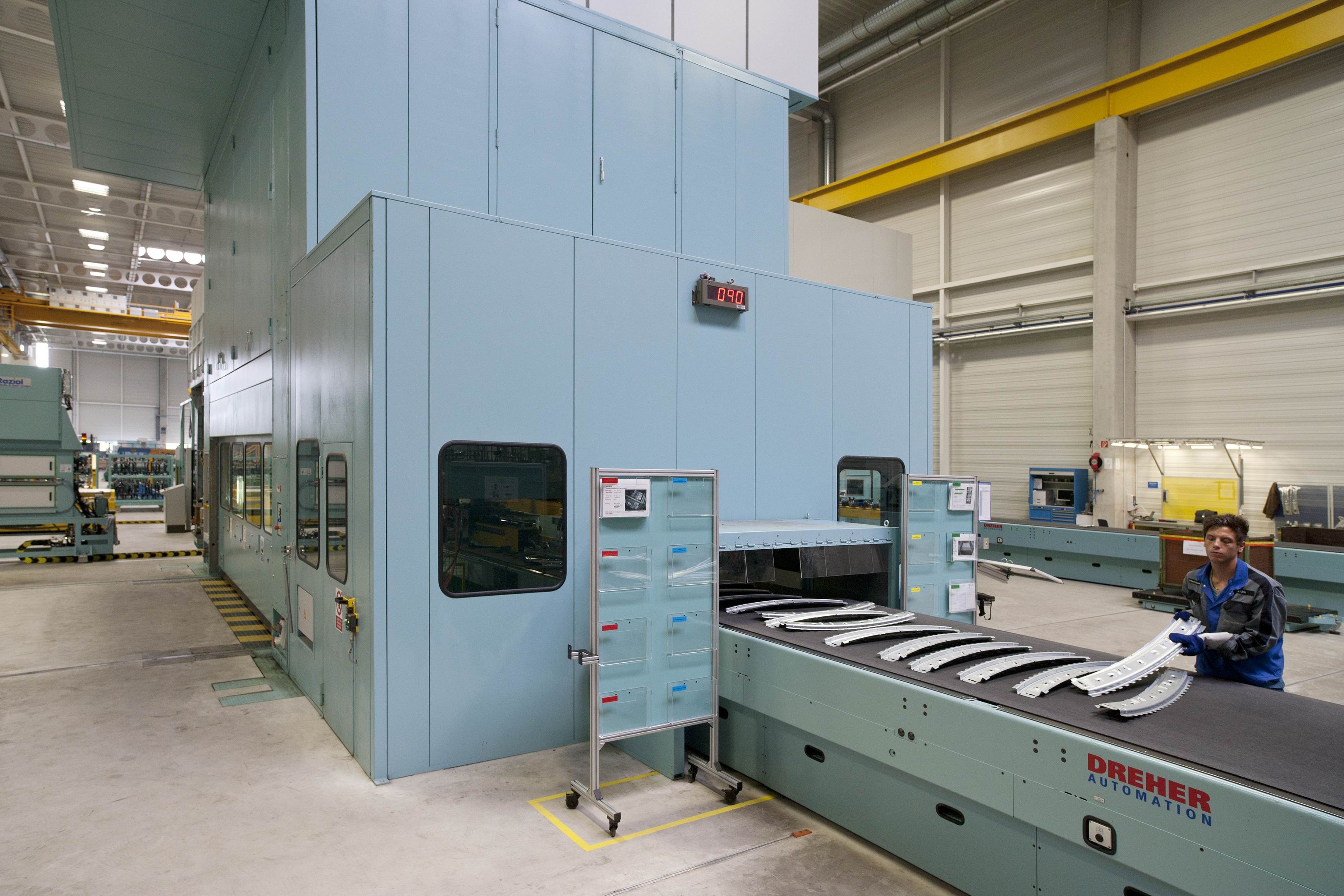 Startschuss Fur Neues Daimler Presswerk Daimler Ag Pressemitteilung Lifepr