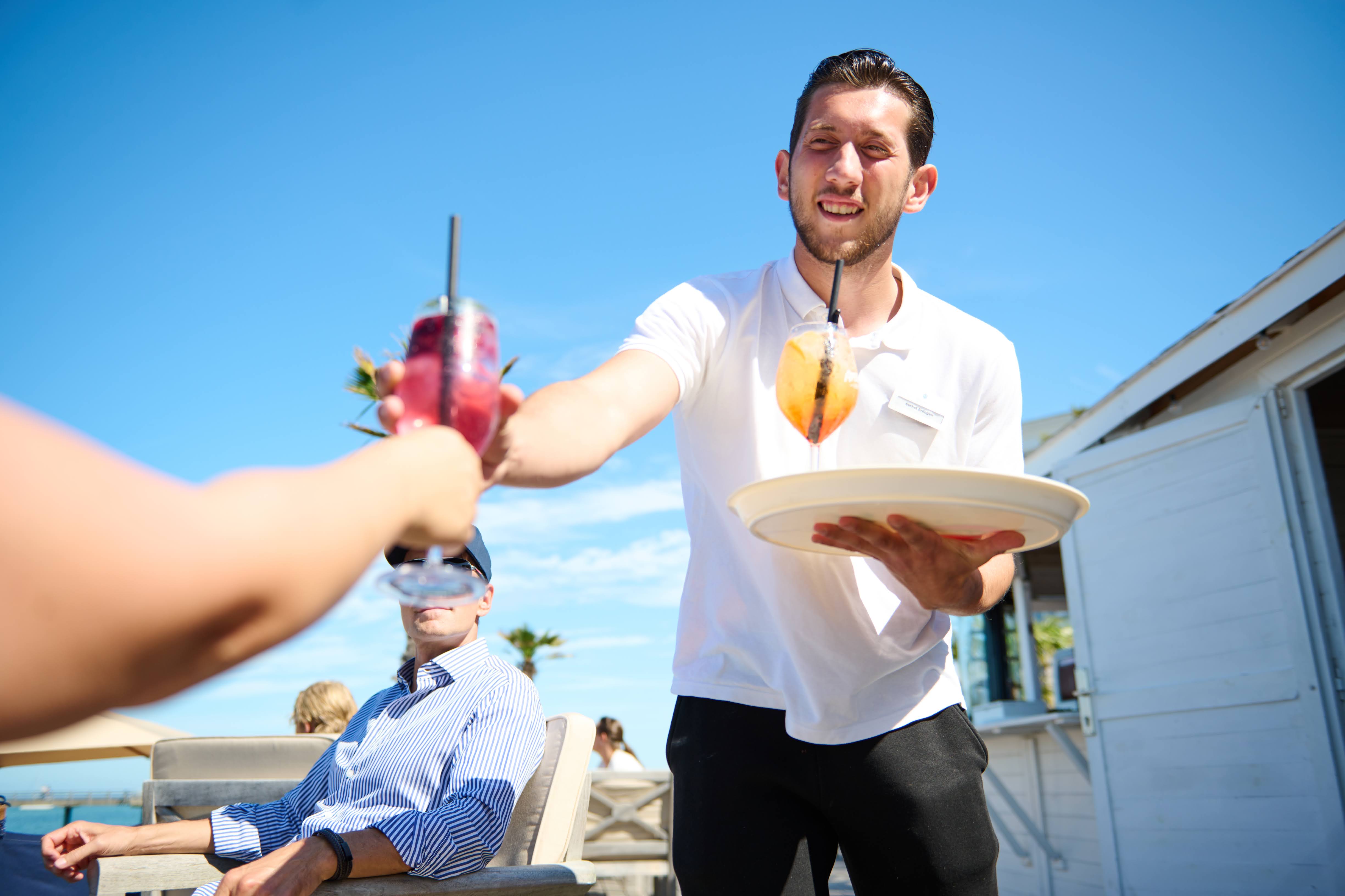 Chef de Rang m/w/d für 5* Hotel an der Ostsee (Vollzeit, in Bad Doberan, Customer Service und