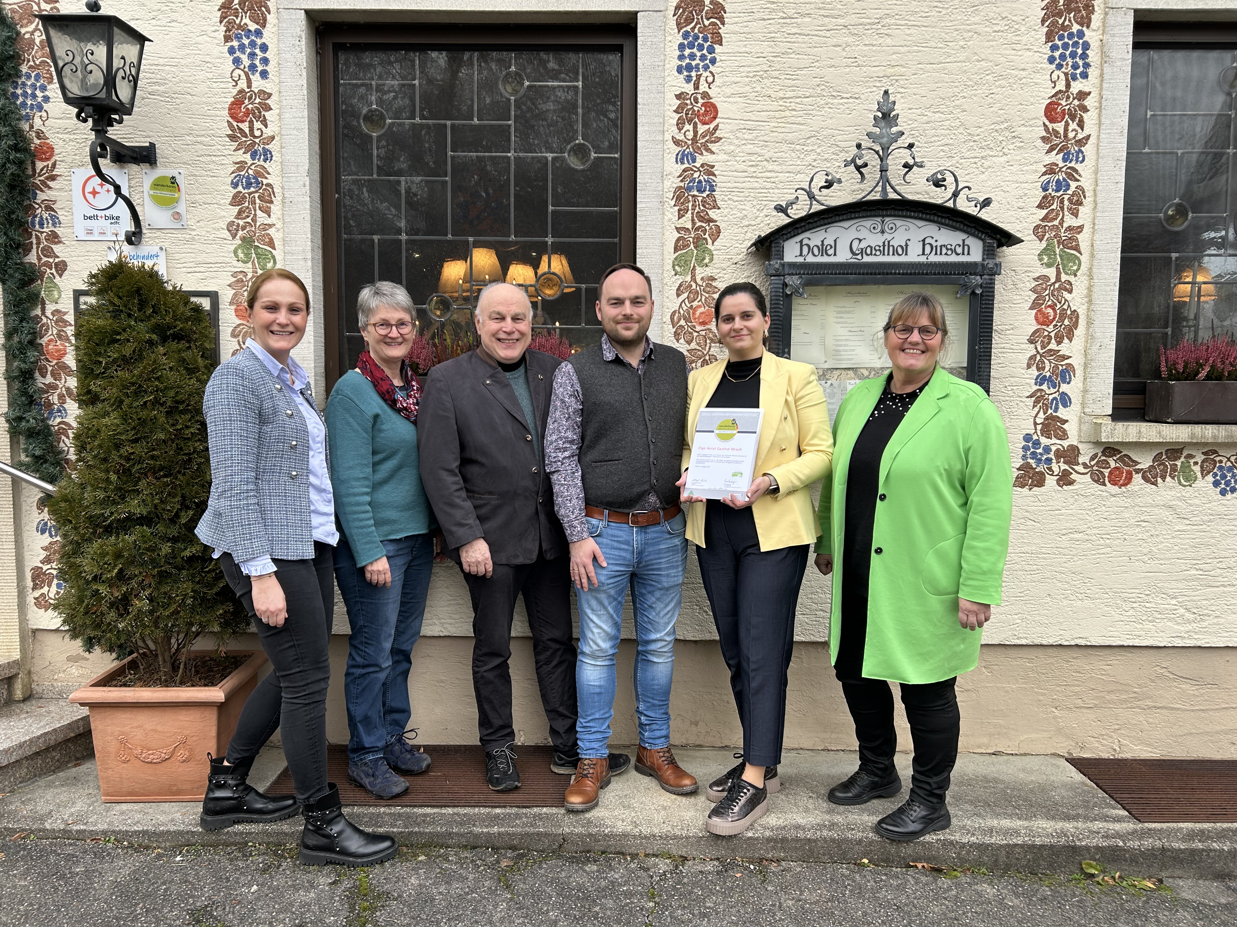 Das-Flair-Hotel-Gasthof-Hirsch-in-Hayingen-Indelhausen-wurde-erneut-als-Qualit-tsgastgeber-Wanderbares-Deutschland-rezertifiziert