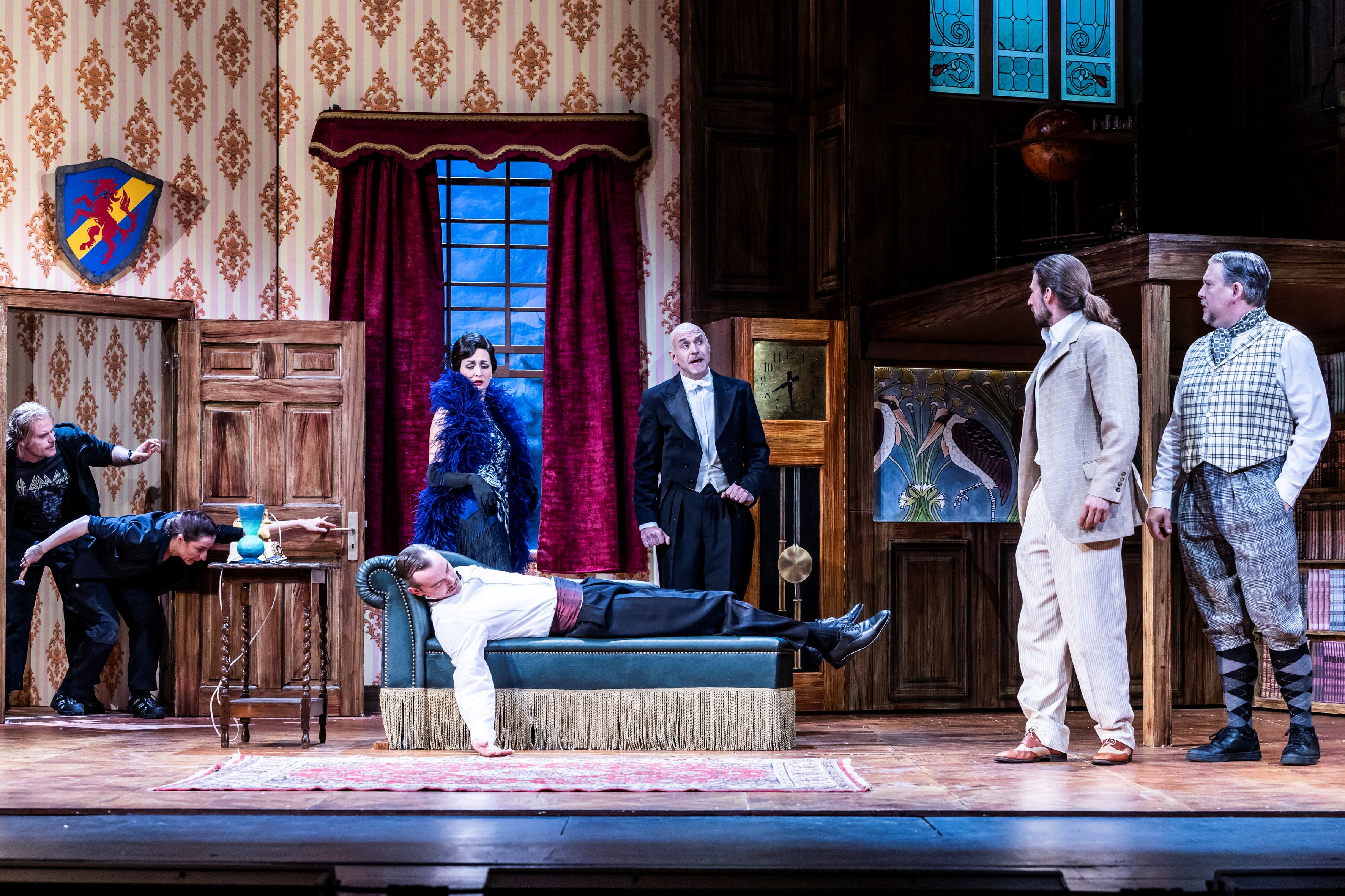 Auch-wenn-alles-schiefgeht-The-Show-must-go-on