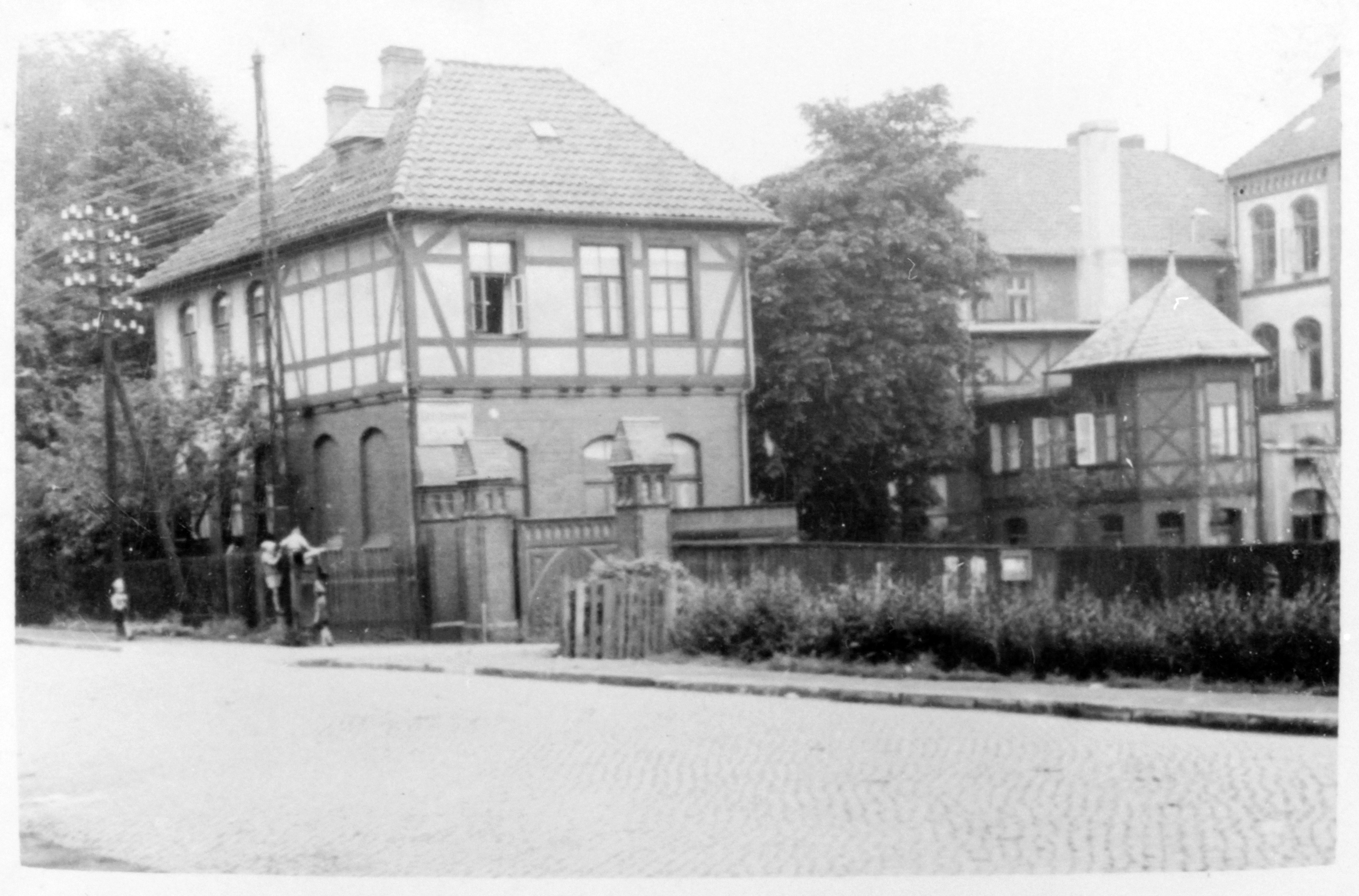 Dringend gesucht Aufzeichnungen und Fotografien zur Geschichte der