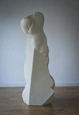 Edith Ronse Galerie- und Kunstassistenten laden zur Ausstellungseröffnung ein ...