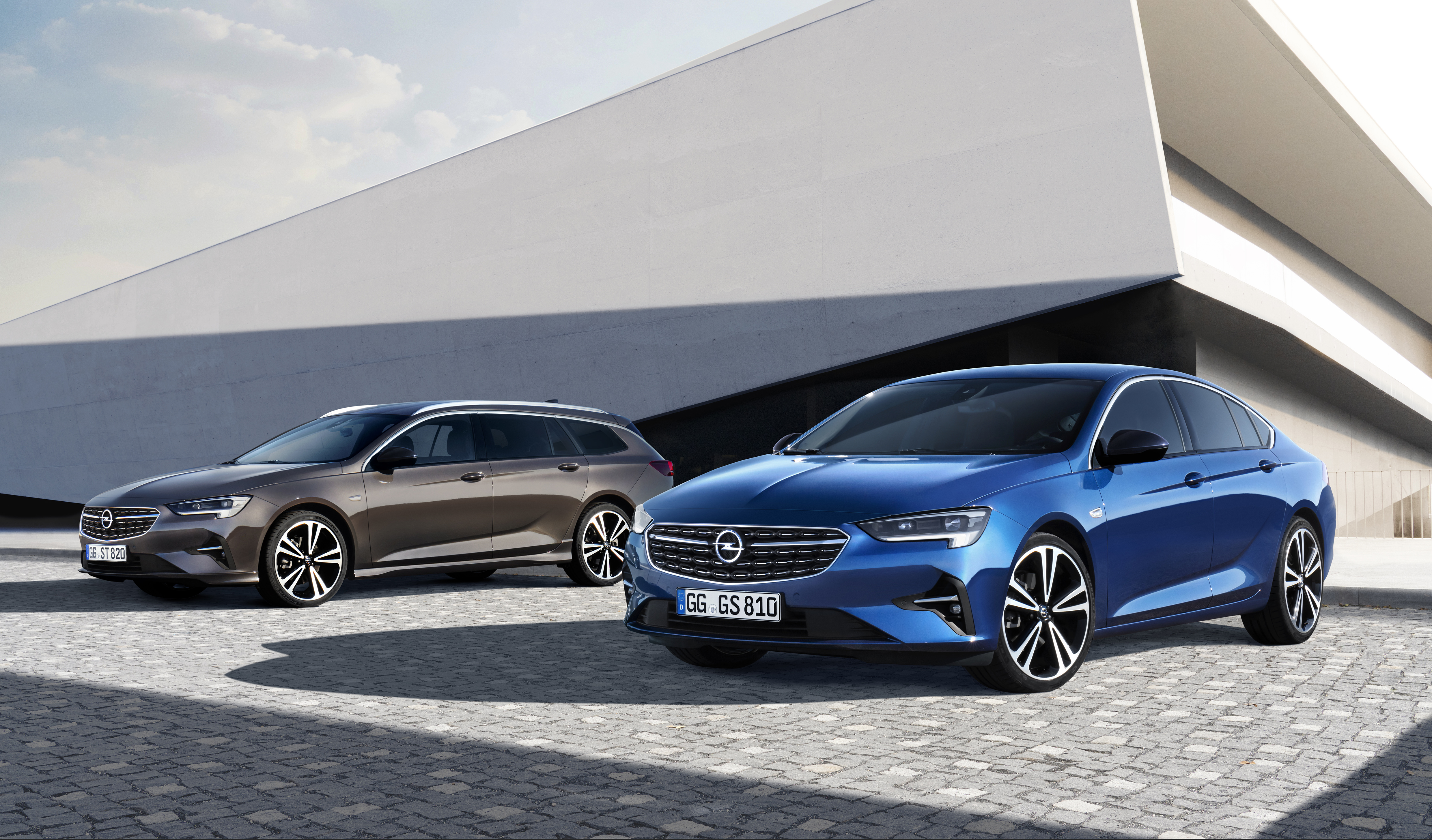 detektor sidde bombe New Opel Insignia Shines with Next-Gen IntelliLux LED® Pixel Light, Opel  Automobile GmbH, Pressemitteilung - lifePR