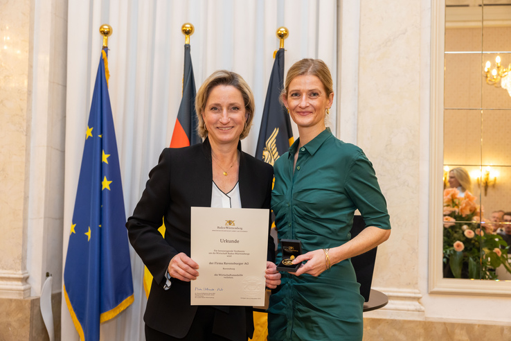 Ravensburger-AG-erh-lt-Wirtschaftsmedaille-des-Landes-Baden-W-rttemberg