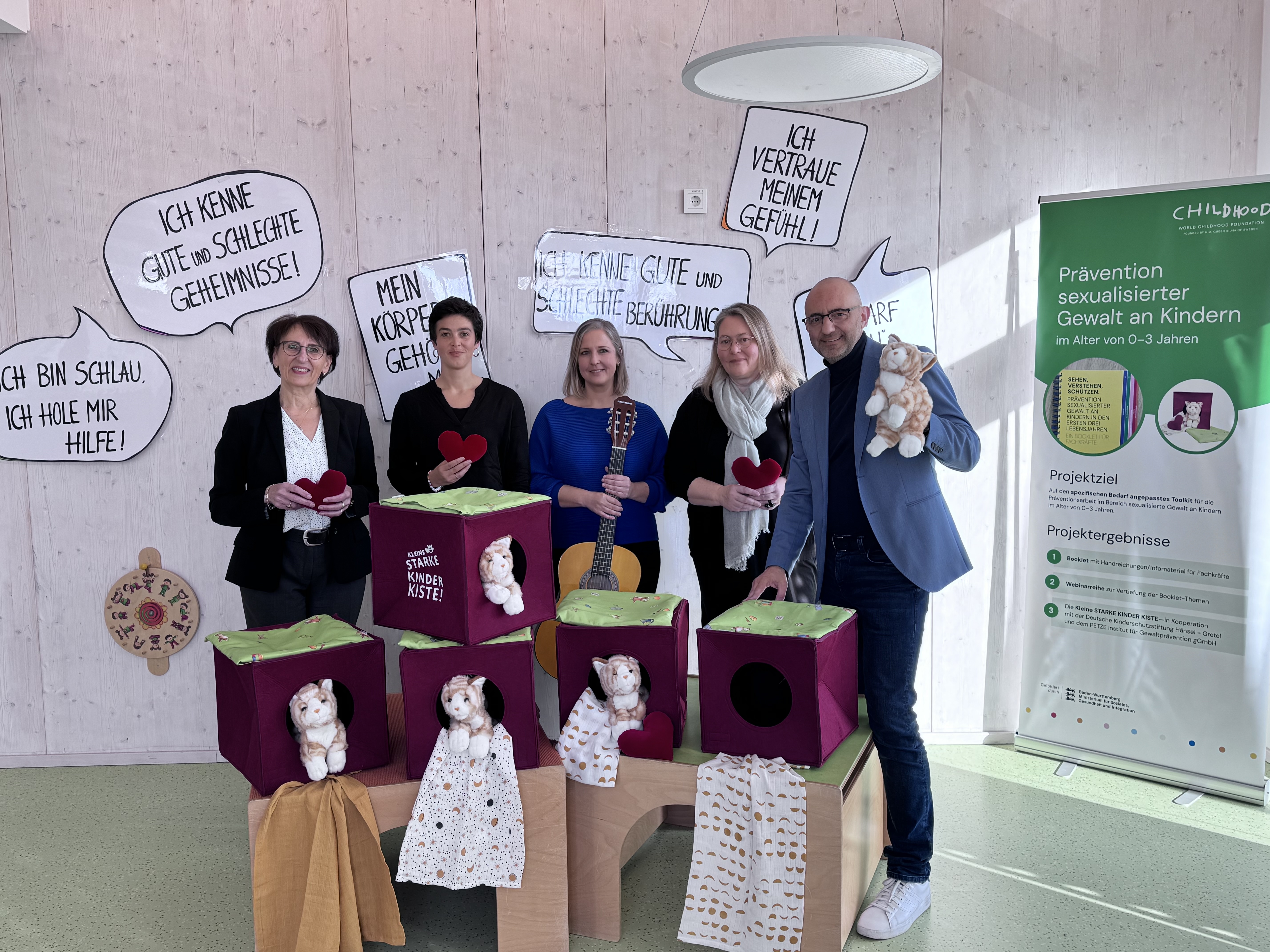 Die-Kleine-Starke-Kinder-Kiste-Fr-he-Pr-vention-gegen-sexualisierte-Gewalt-beginnt-schon-in-Krippe-und-Kindertagespflege