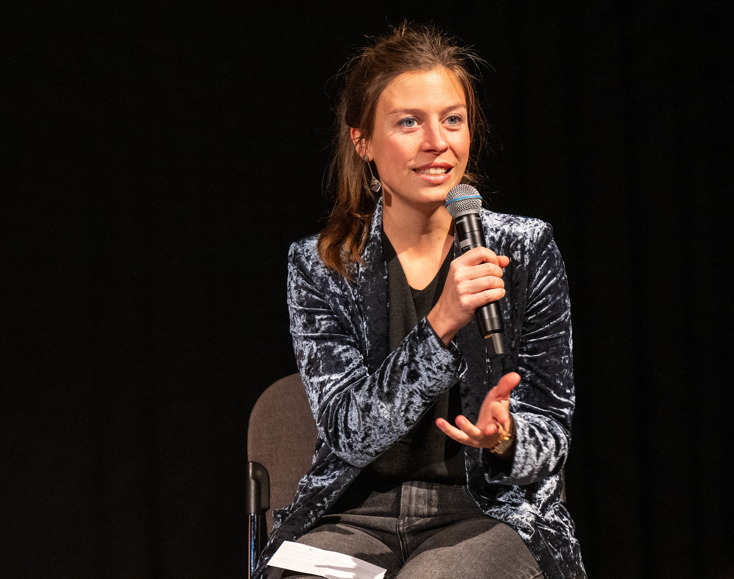 Matinee-zur-Opernpremiere-Cardillac-im-Foyer-des-Aalto-Theaters