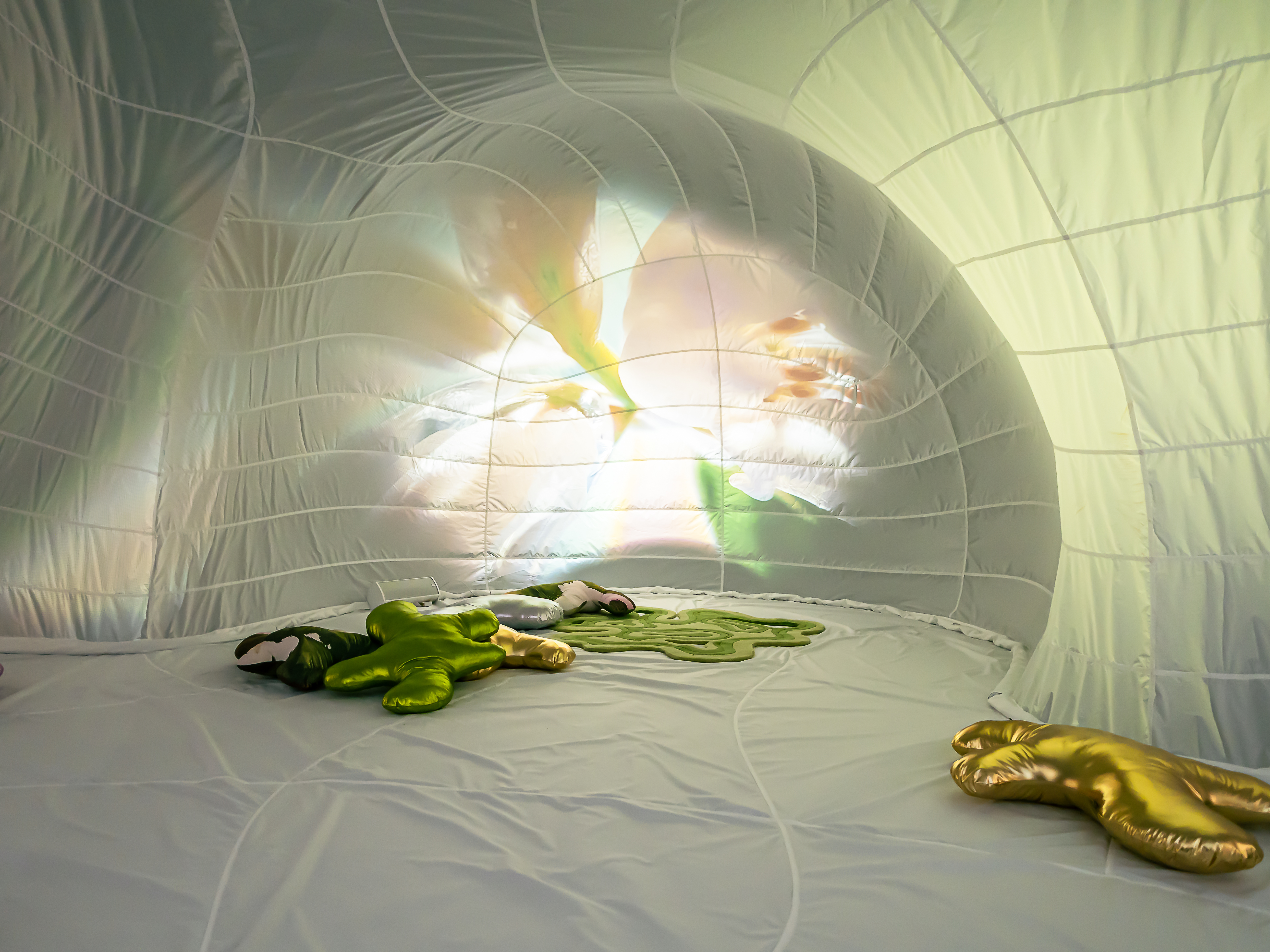 Kunstinstallation-Breathe-with-Pilatus-