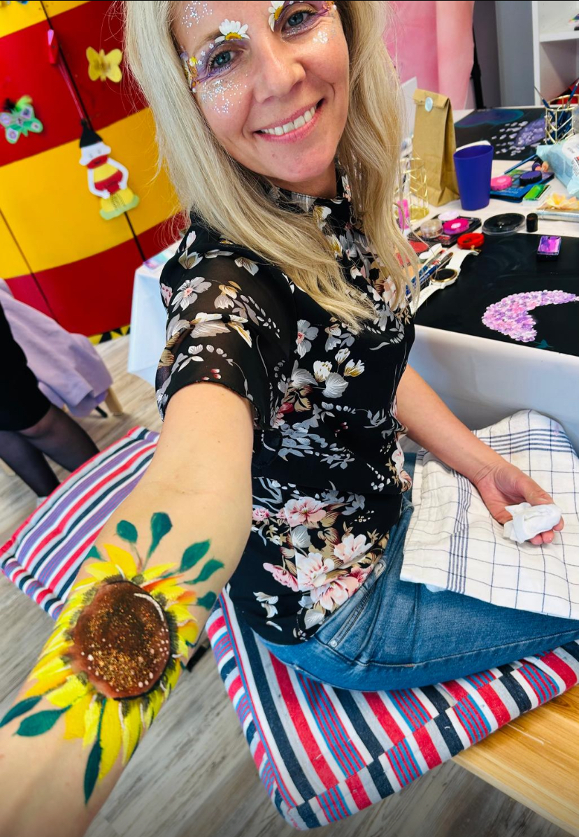 Kreativ-Workshop-Kleine-Bl-tenzauberei-im-L-kko-Leuchtturm-Kinderhaus