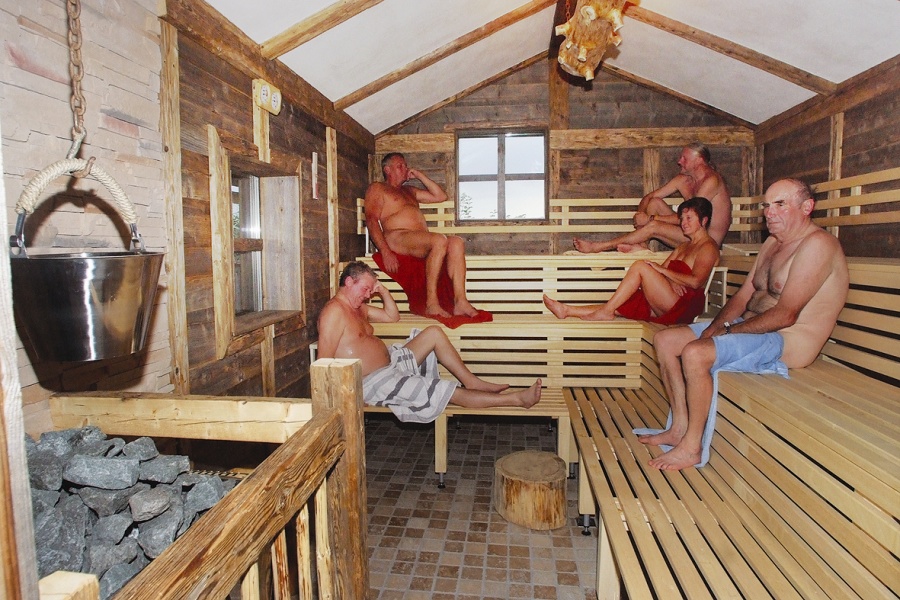 Общественные бани в германии совместные фото