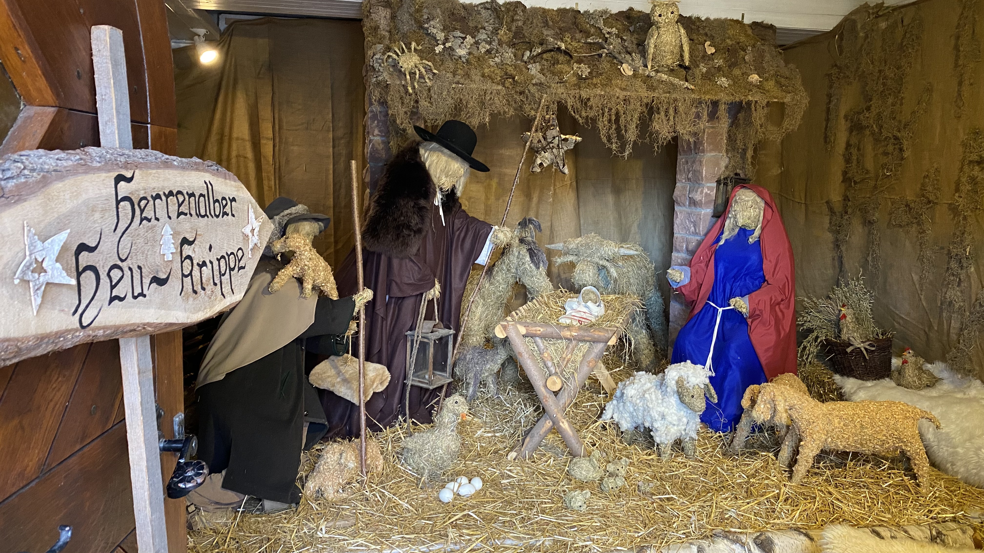 Herrenalber-Heukrippe-im-Rathausgew-lbe