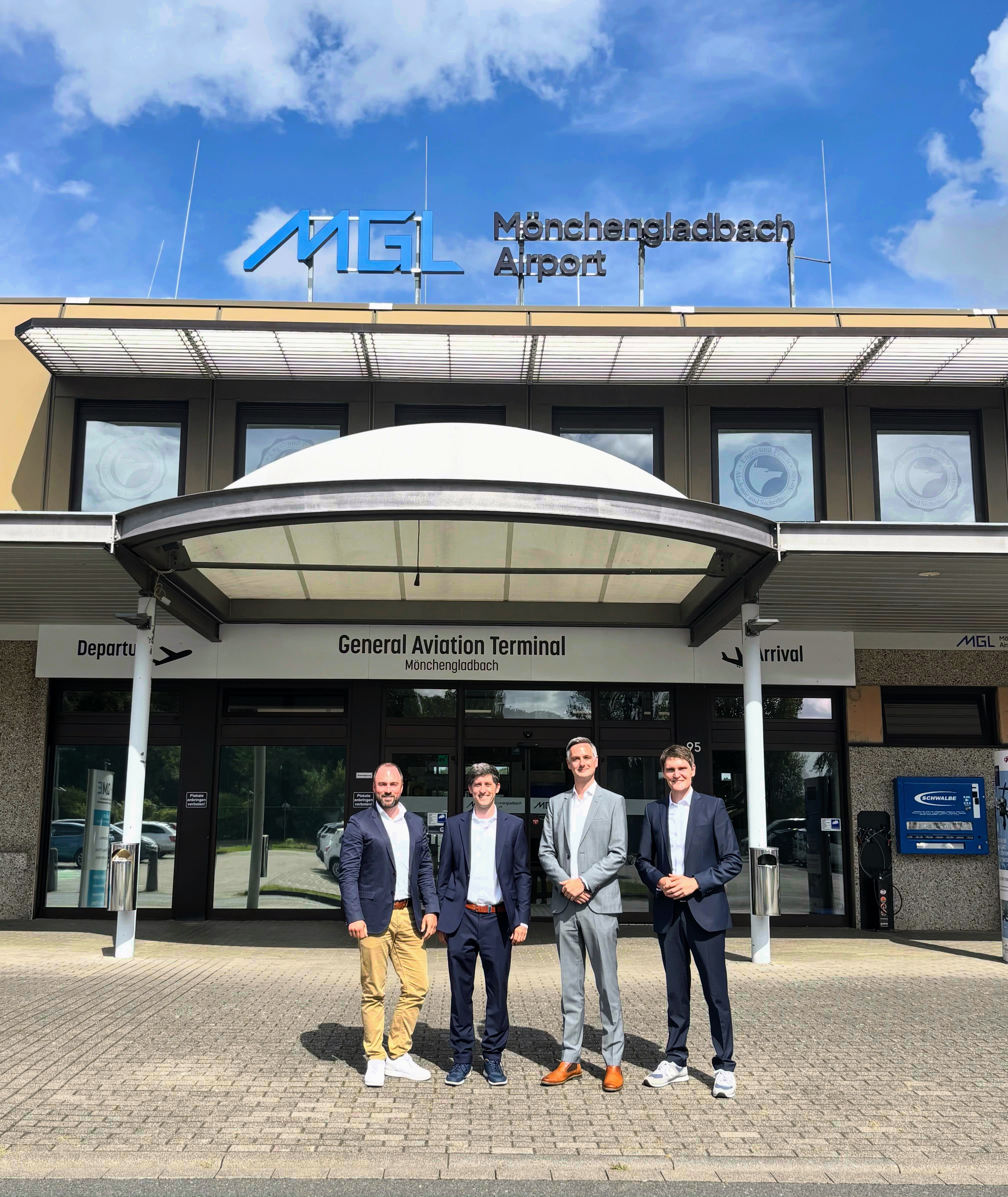 Mönchengladbach Airport and ALBATROSS Announce Strategic Partnership to ...