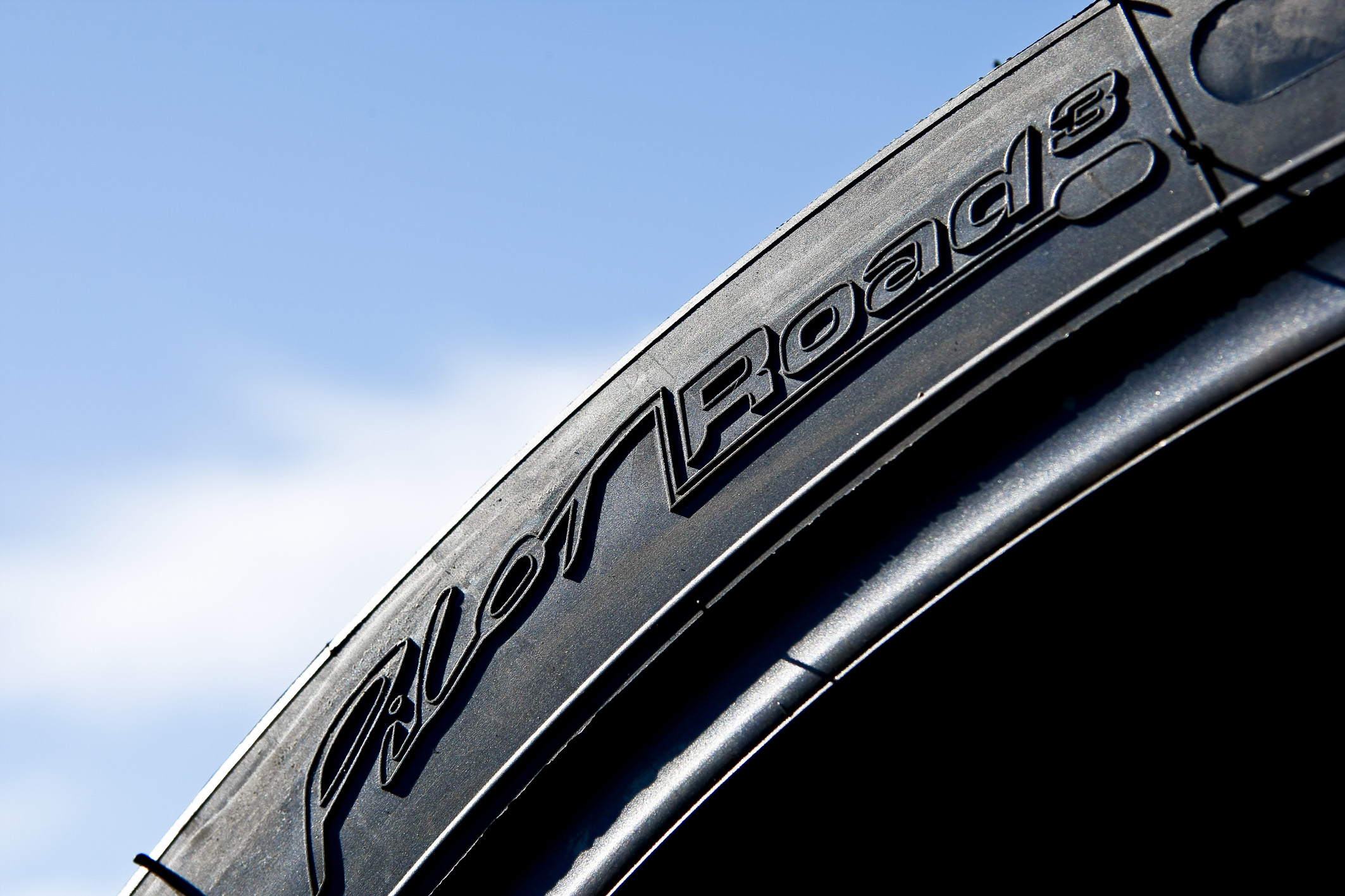 Neuer Motorradreifen MICHELIN Pilot Road 3 mit sehr gutem Nassgrip und ...