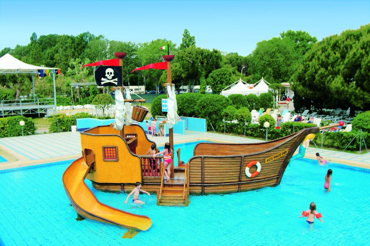 Strandurlaub für das kleine Portemonnaie Acht Tage Adria für 59 Euro, Berge & Meer Touristik