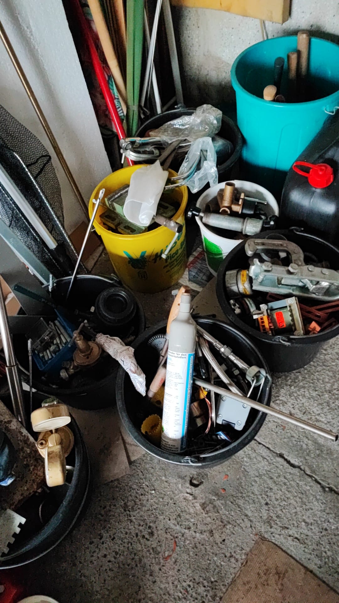 Lokalen-Schrotth-ndler-aus-Haan-bieten-Ihnen-professionelle-Entsorgung-von-Schrott-und-Altautos