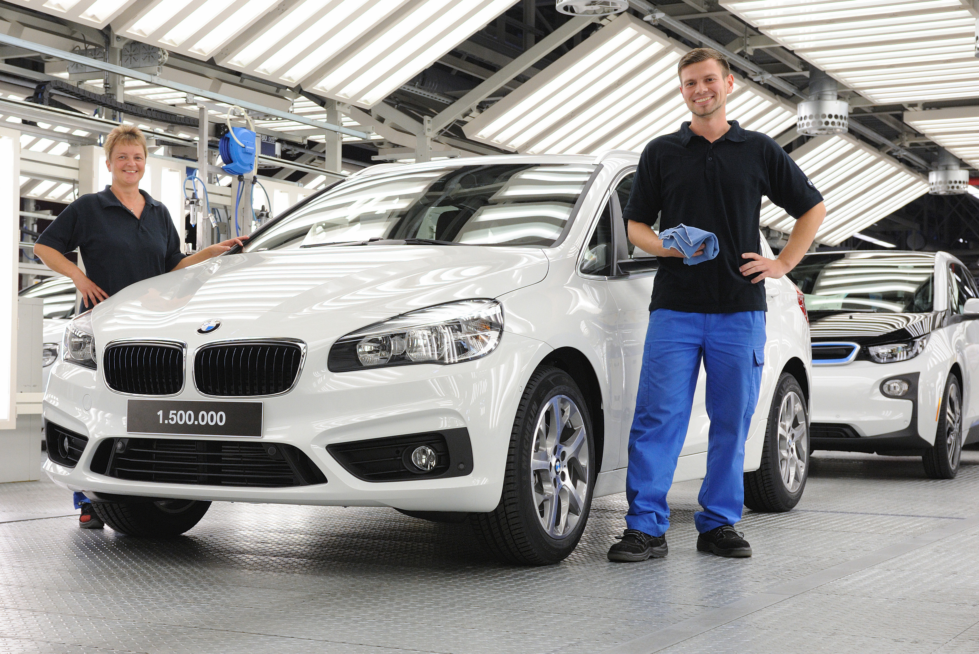 Купить авто в германии на сайты русском. BMW Plant Leipzig. Завод БМВ. BMW Германия. Мир BMW.