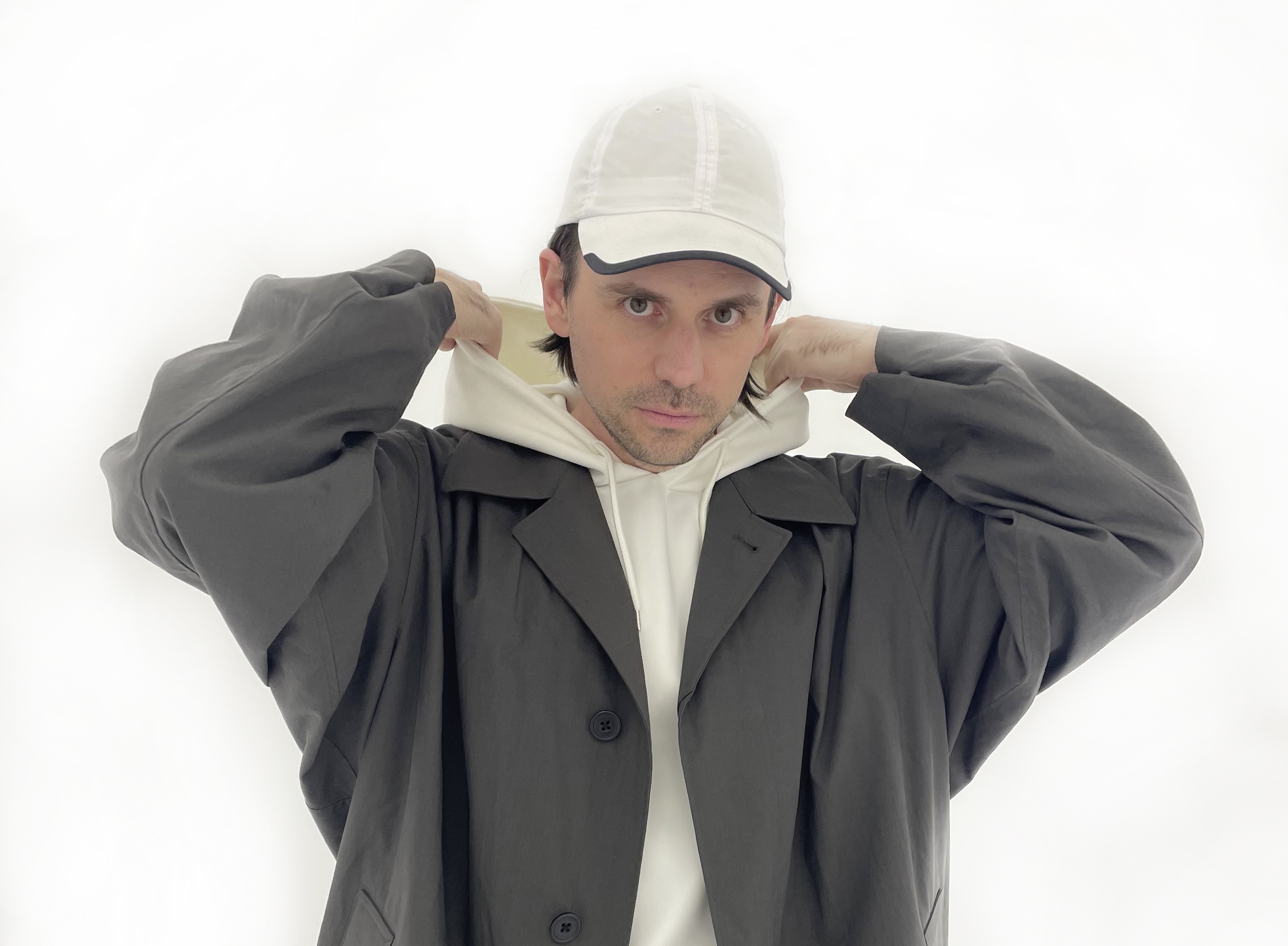 -Sprachkunst-Leif-Randt-stellt-seinen-Roman-Let-s-talk-about-feelings-an-der-Muthesius-Kunsthochschule-vor