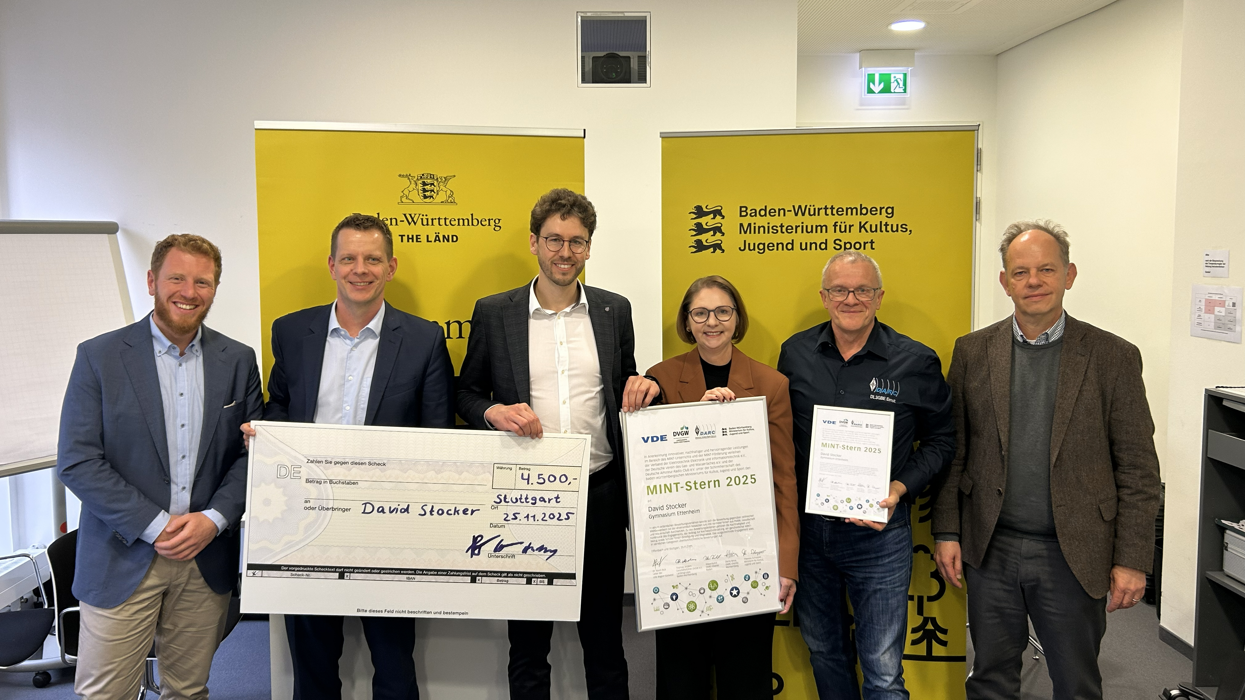 MINT-Stern-Baden-W-rttemberg-f-r-Chemie-Theater-AG