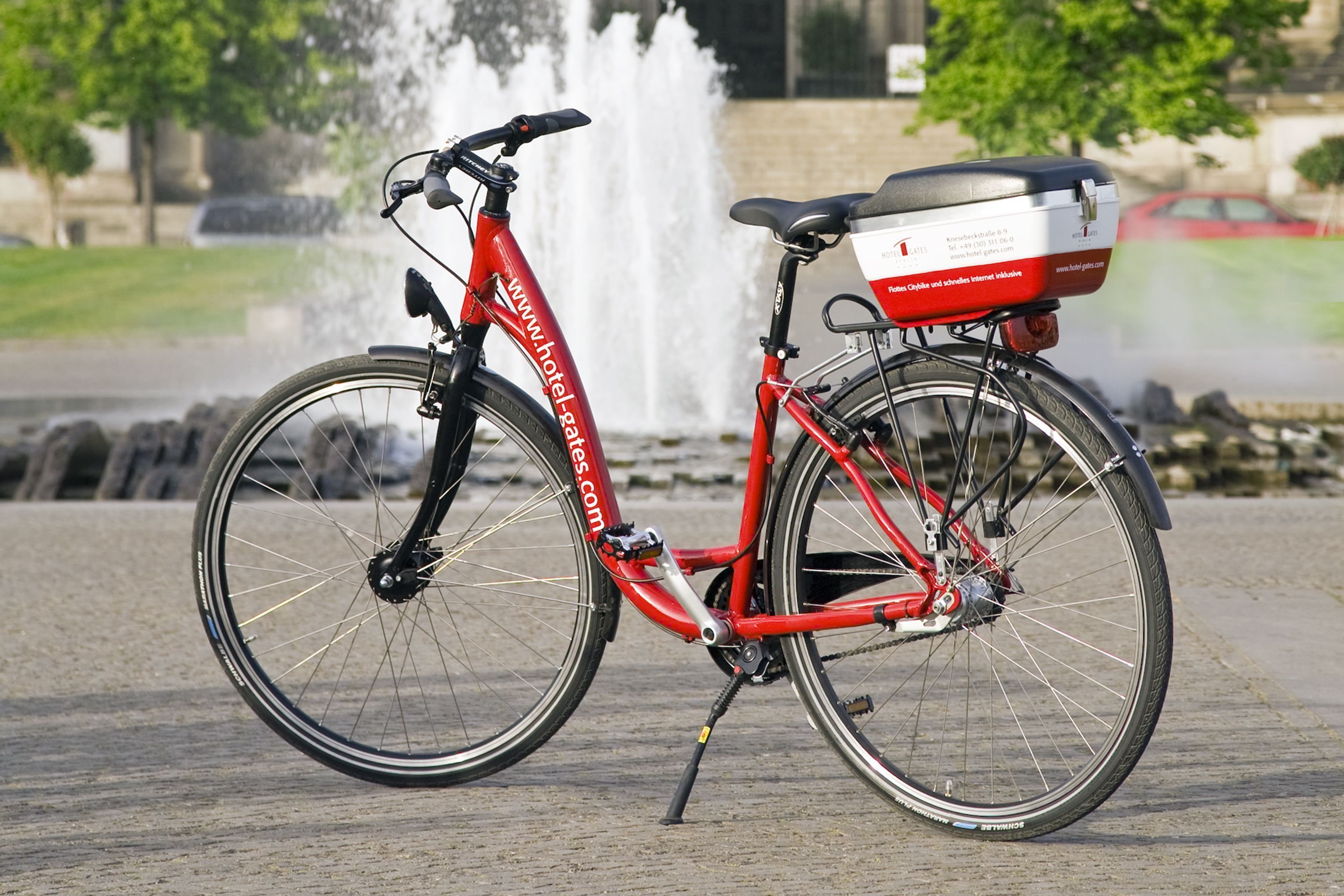 Zimmer mit Fahrrad, Hotel Gates Berlin, Pressemitteilung