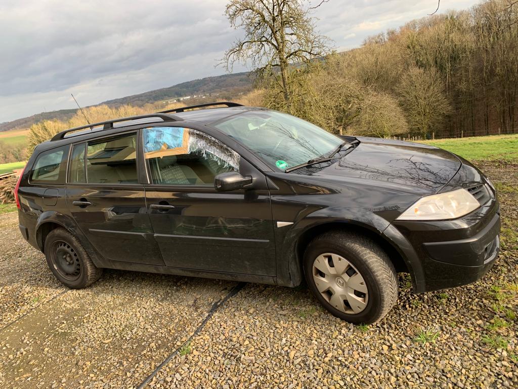 Autoankauf-D-sseldorf-professioneller-Fahrzeugankauf-mit-regionaler-Kompetenz