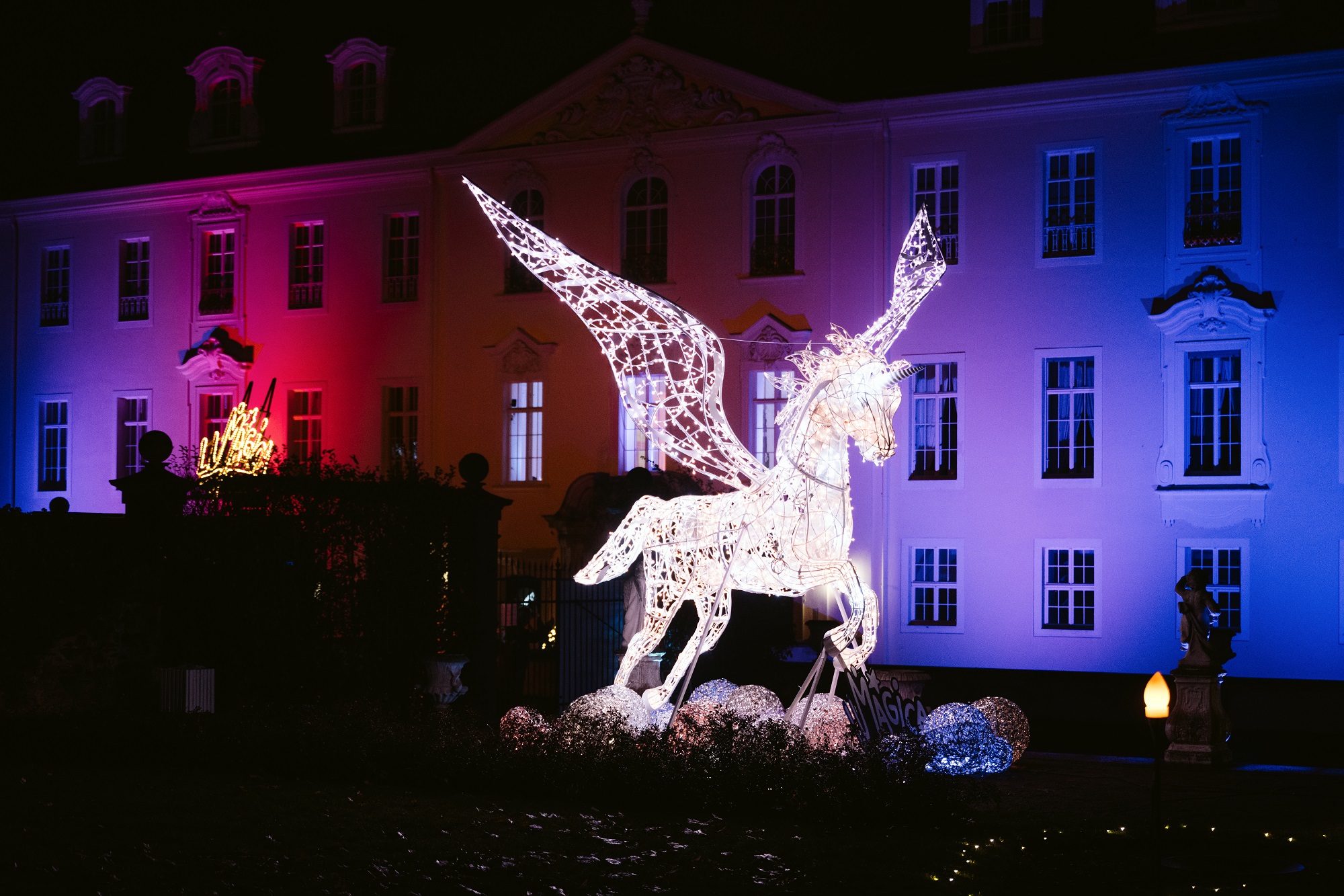 der-stimmungsvolle-lichterpark-lumagica-ab-25-november-2022-in-schloss