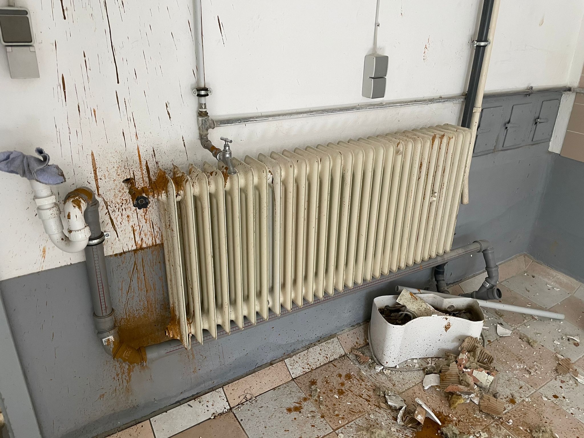 Schrotth-ndler-Leverkusen-Kl-ngelskerle-Autoentsorgung