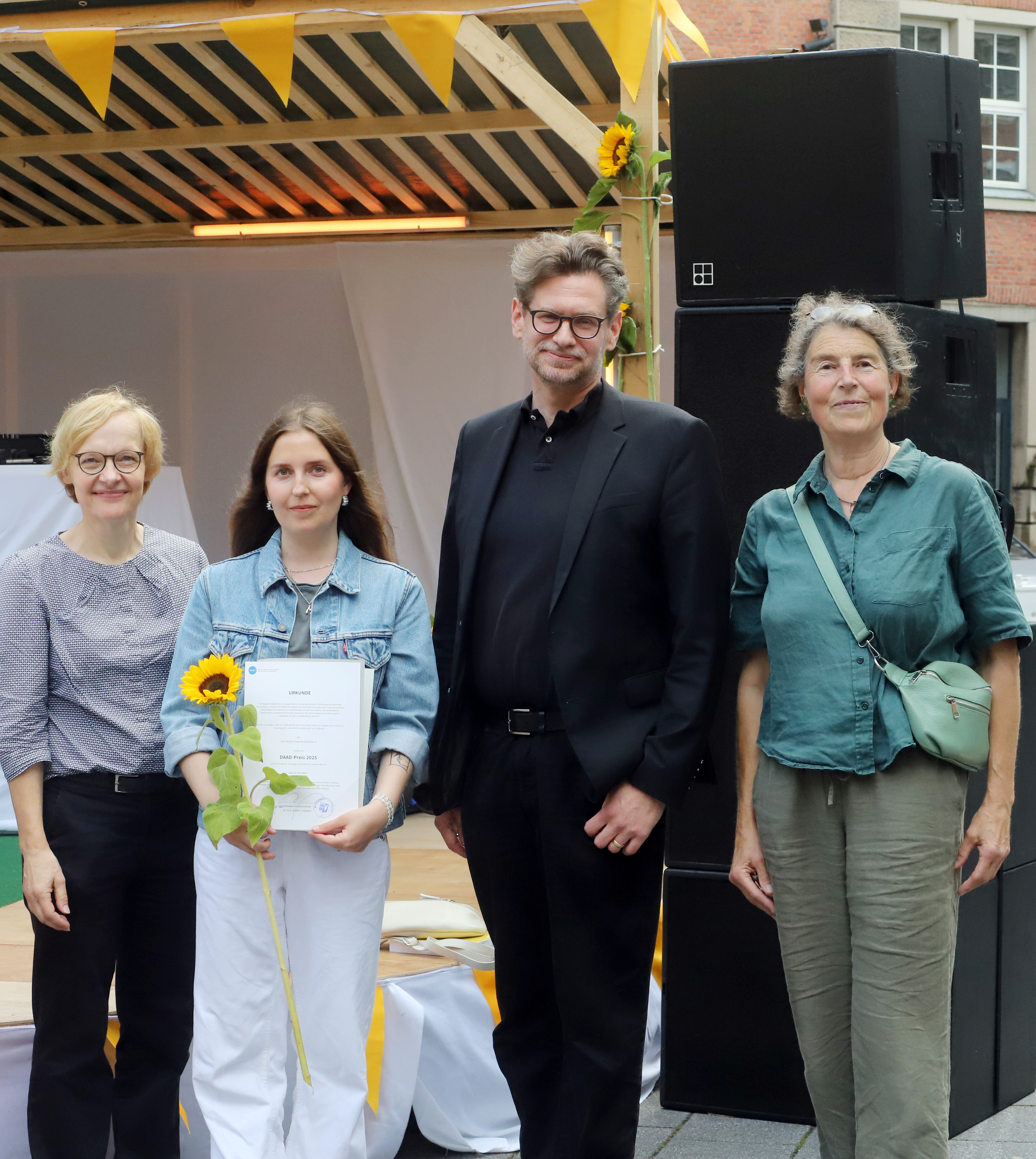 Maryna-Shtanko-erh-lt-den-DAAD-Preis-an-der-Muthesius-Kunsthochschule
