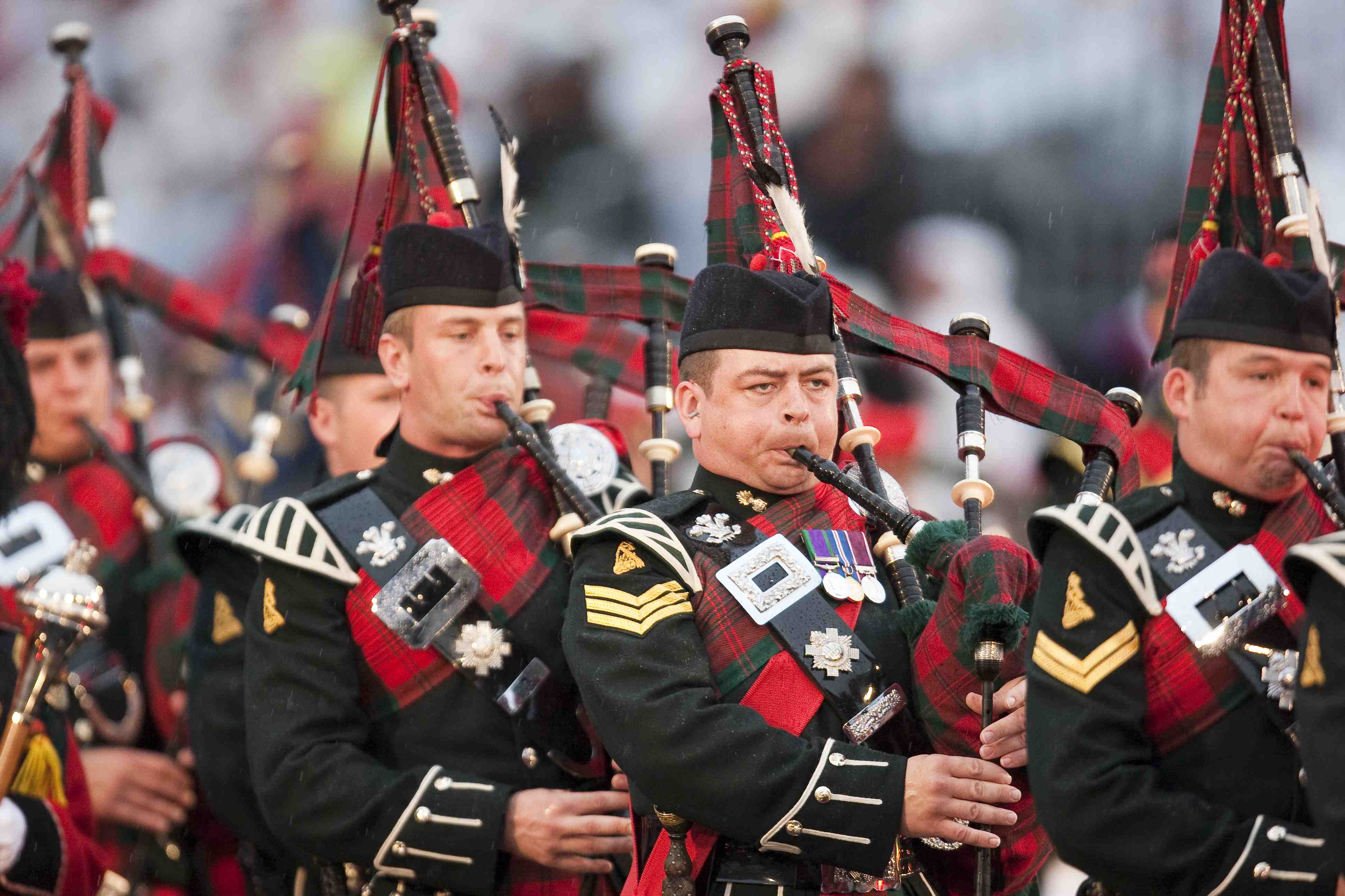 Berlin Tattoo In Der O2World Deutschland Liebt Den Highland Mythos   Massed Pipes Drums 2 