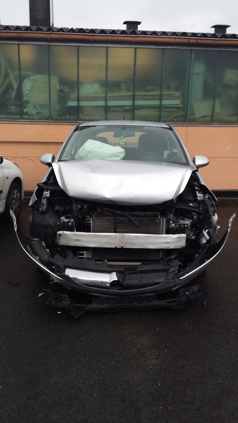 Autoankauf-Auto-Verkaufen-Unfallwagen-Ankauf-PKW-Ankauf