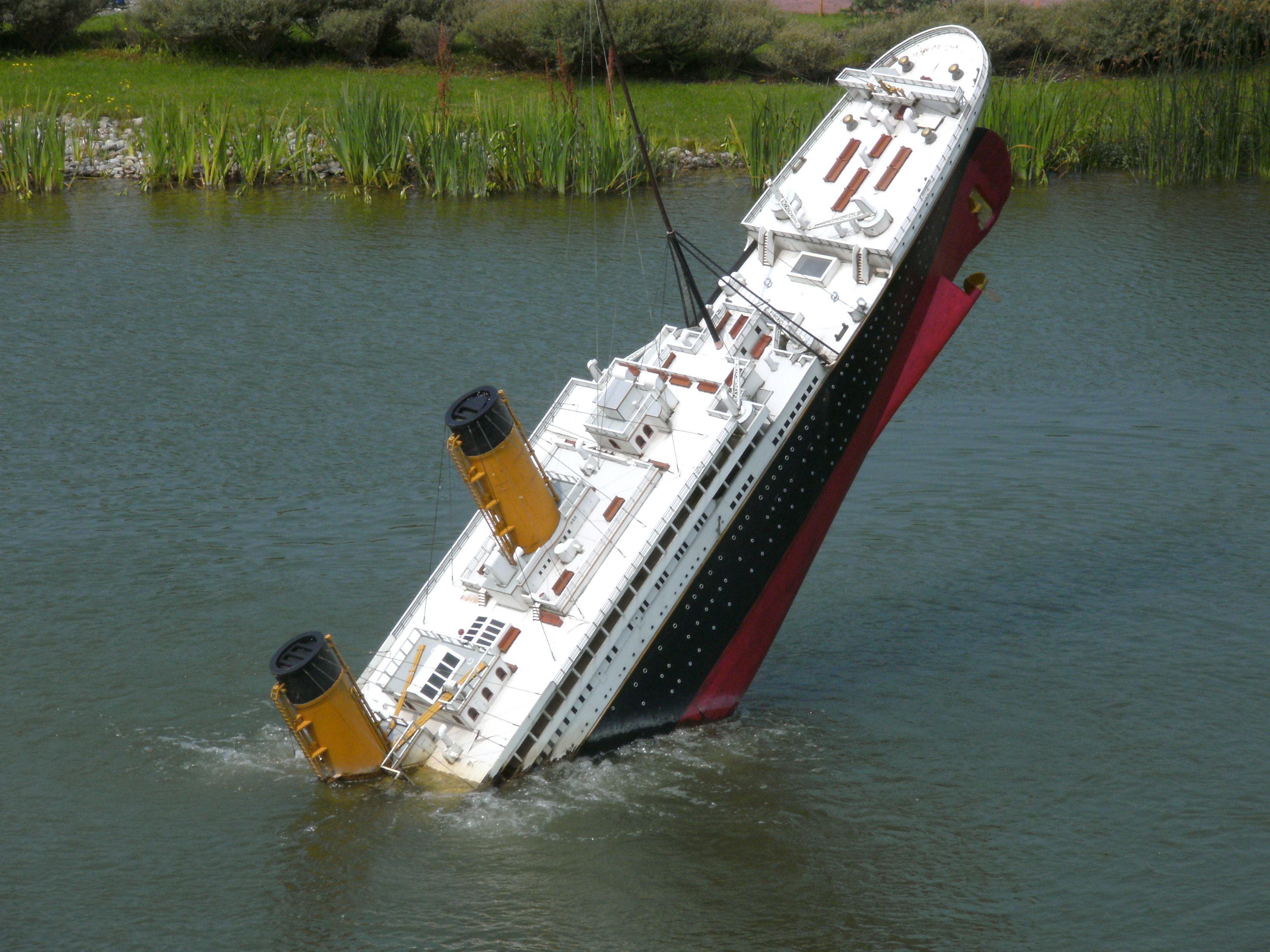 Größtes Schiff Der Welt Vergleich Titanic