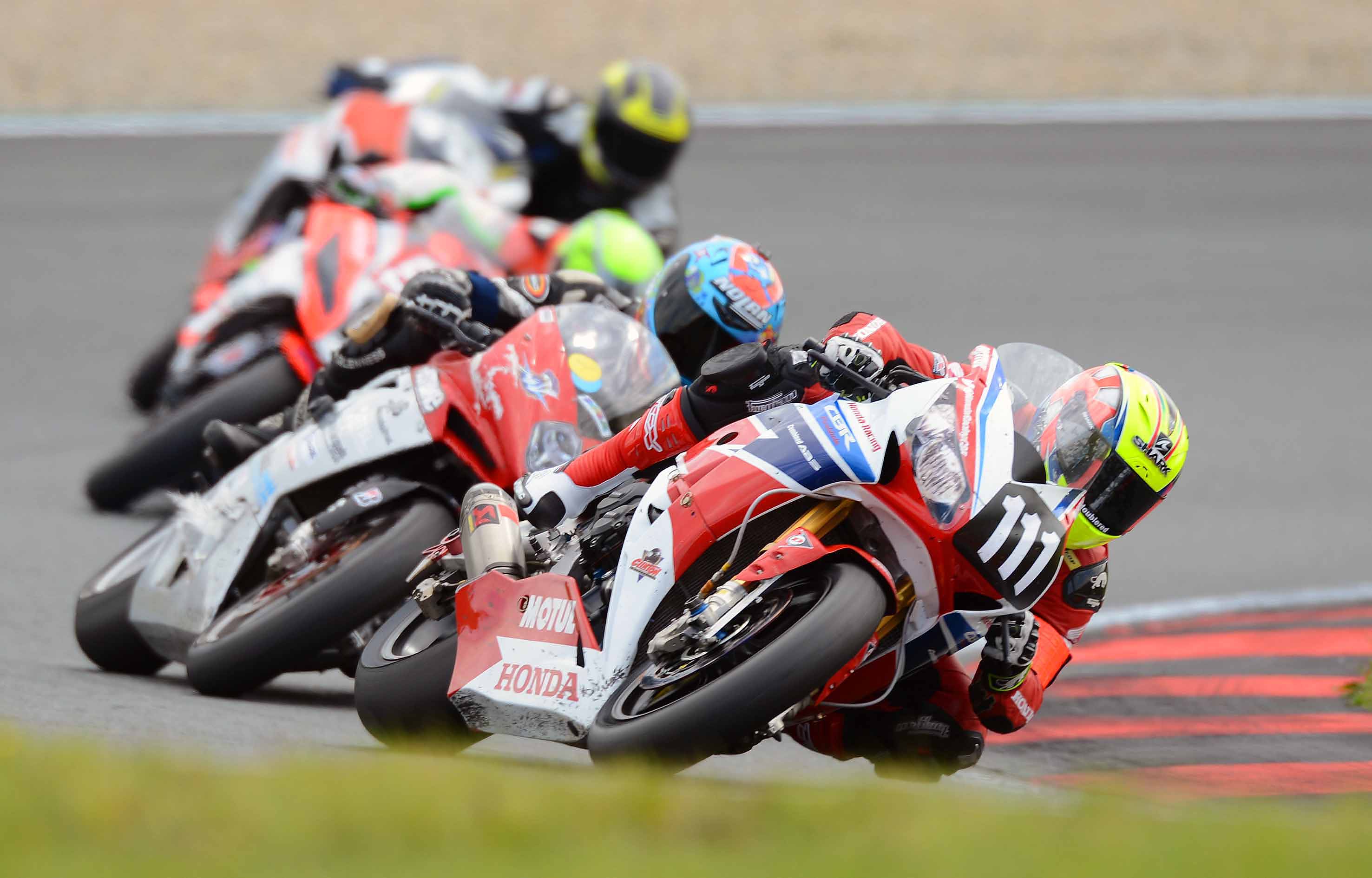 Motorrad-WM-Läufe und Konzert bei der German Speedweek, Motorsport ...