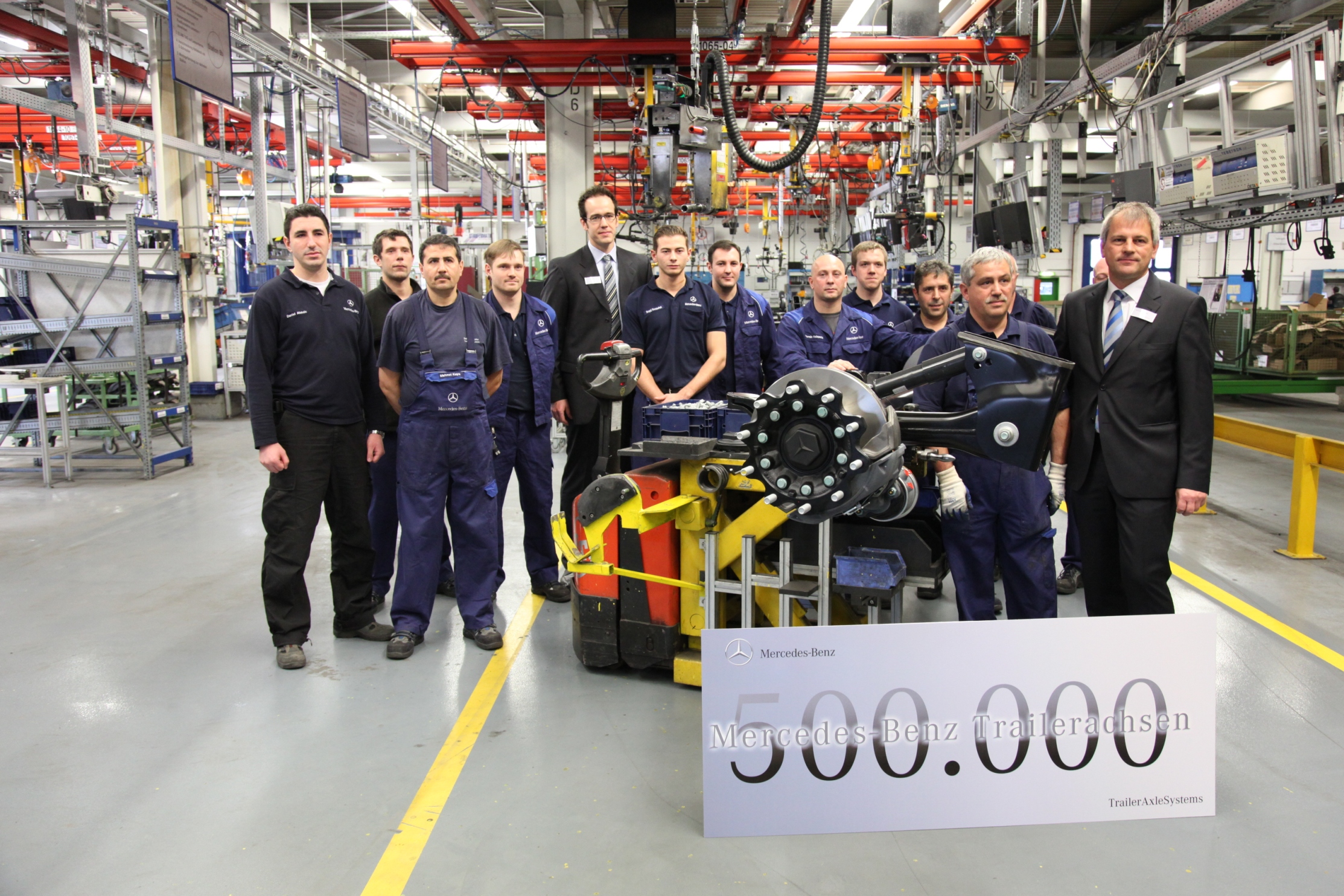 Mercedes Benz Traileraxlesystems 500 000ste Trailer Achse Lief Im Werk Kassel Vom Band Daimler Ag Pressemitteilung Lifepr