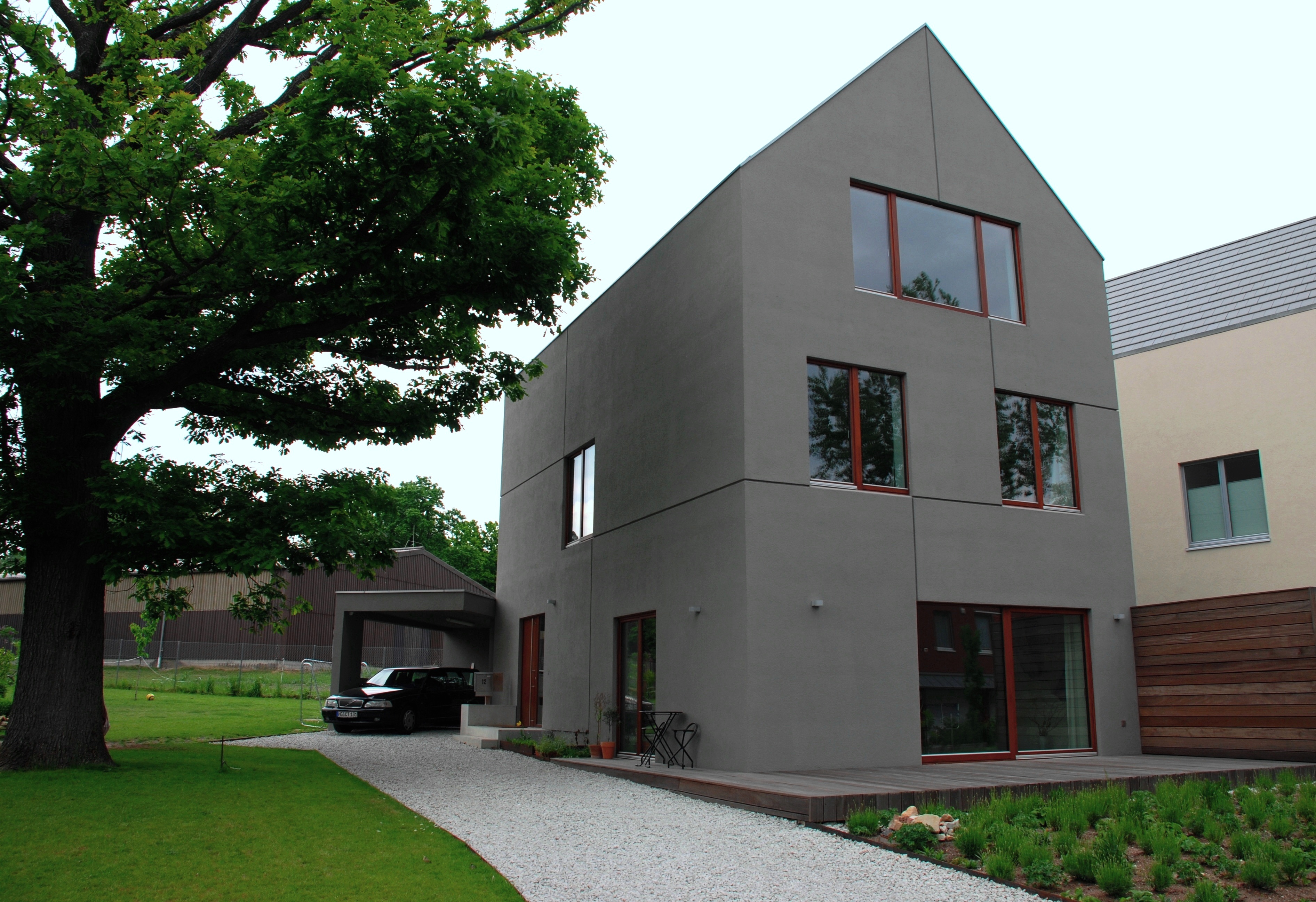 Preisgekröntes Passivhaus das ‚Graue Haus’ von Oberursel