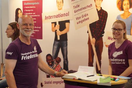 Theologische Hochschule Friedensau präsentiert sich auf dem Kirchentag
© Foto: Jens Mohr / APD