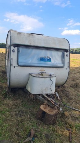 Verkürzung von Fristen bei Schrottfahrzeugen Effektive Gefahrenabwehr für Kommunen.jpg