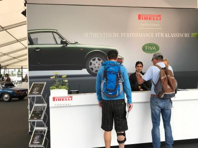 Zahlreiche Gäste des AvD-Oldtimer-Grand-Prix informierten sich am Pirelli Stand über Reifen für ihre klassischen Porsche Modelle. An vielen der ausgestellten Sportwagen waren Pirelli P 6000 montiert / Copyright: @amyshorephotography