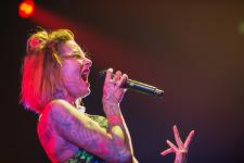 „LIVE“ – Photojockey Fotografie / Bühnenfotos: Claudia Steinle