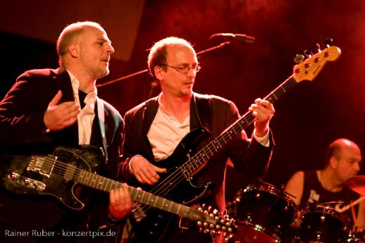 Bluesmothers live.jpg