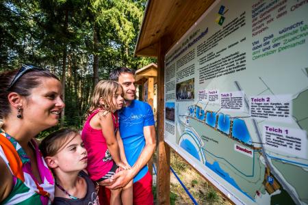 Eine pfiffige Tourismusinitiative hat eine bayerische und ebenso faszinierende Version der spannenden Unterwasserbeobachtung entwickelt: das
