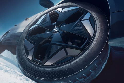 OpelGrandlandElectricAWD (5).jpg