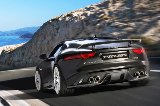 F-Type-V8-Coupe-in-Fahrt-Image.jpg