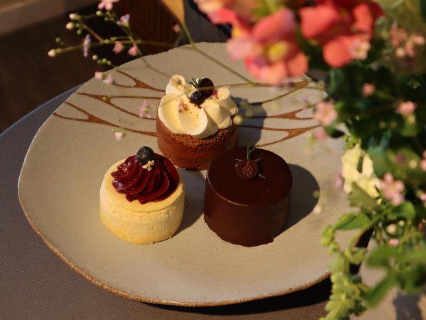 Konstanz-Eugens-Maarons-Bio-Patisserie-Törtchen-09_Copyright_Eugens-und-Maarons-Bio-GmbH.jpg