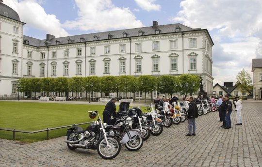 15HDD10 Absage Harley Legends auf Schloss Bensberg.jpg