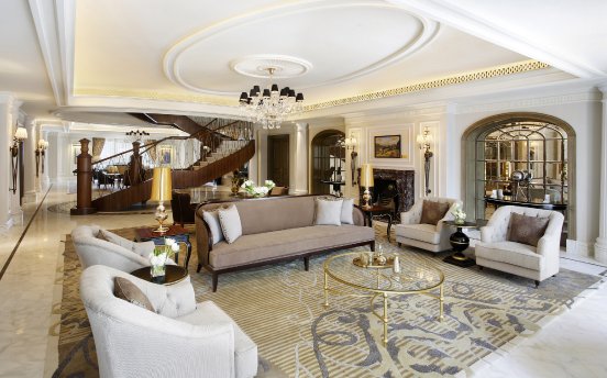 Sir Winston Churchill Suite - Living Room.jpg