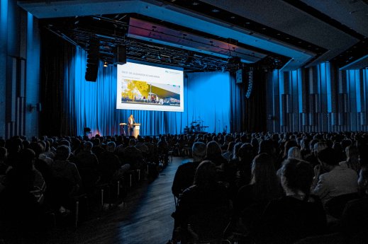 PM_2025-09-22_HSOS_Erstsemesterbegrüßung_1.jpg