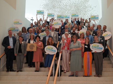 allianz-gegen-einsamkeit-gruppenfoto-veranstaltung_DOSB.jpg