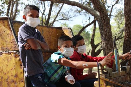 Kinder beim Spielen im Kinderdorf in Honduras