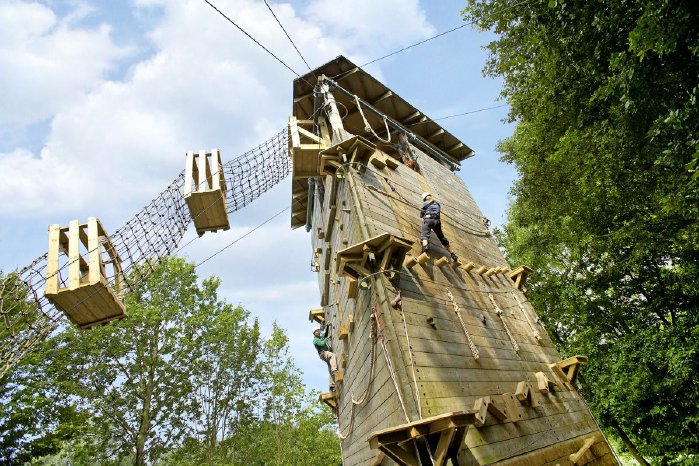 Adventure Sport-Turm Zip-Wire.jpg